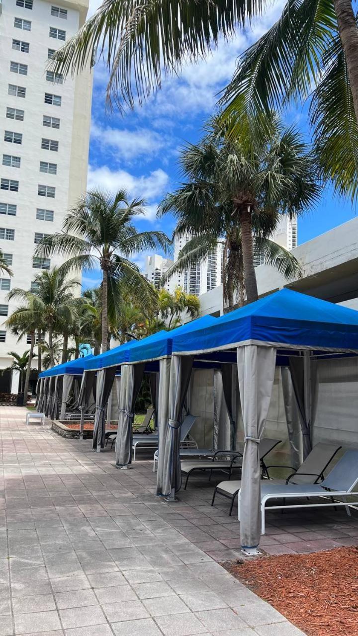 Sunny Isles Beach Spacious Apartment エクステリア 写真
