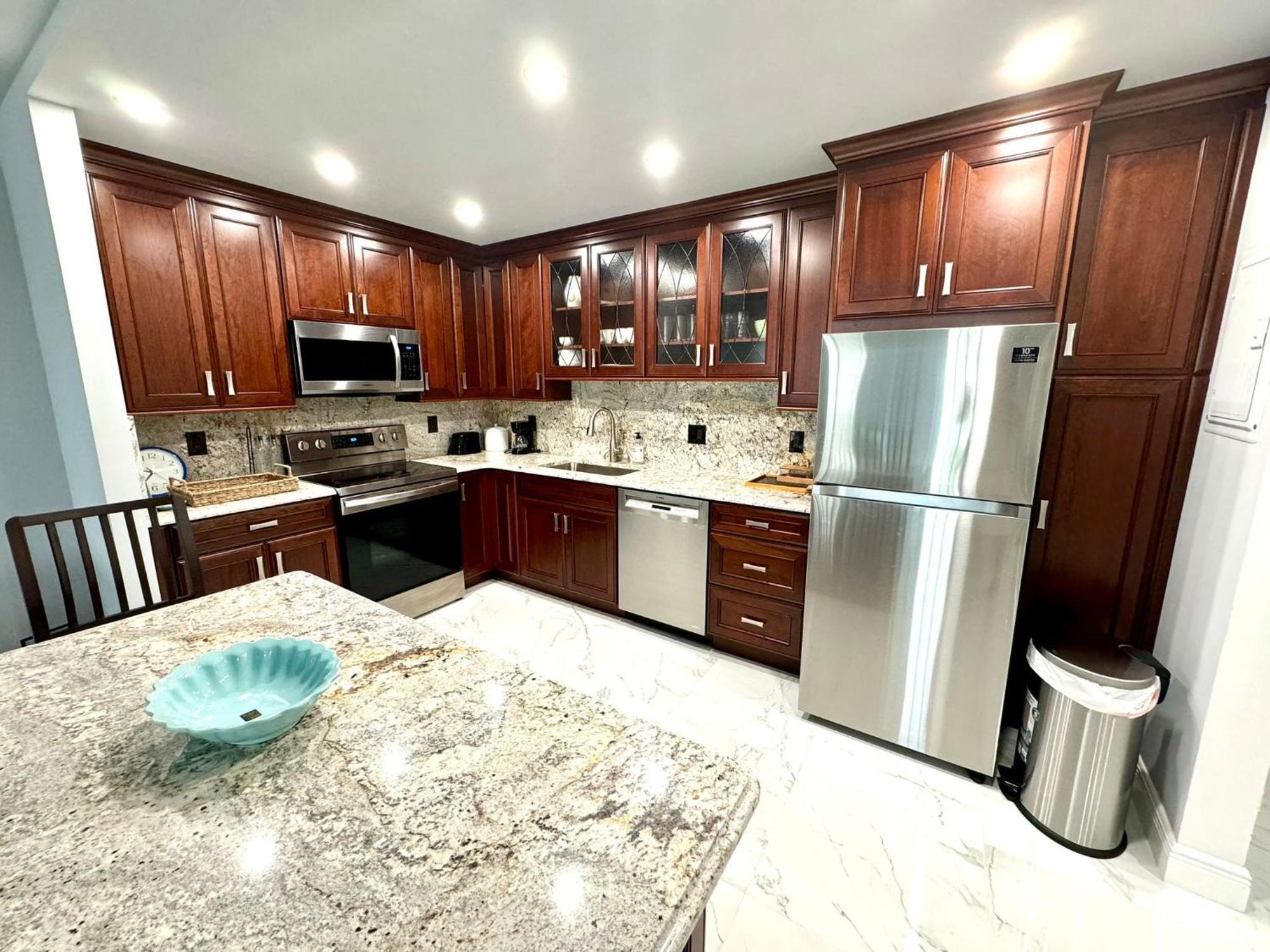 Sunny Isles Beach Spacious Apartment エクステリア 写真