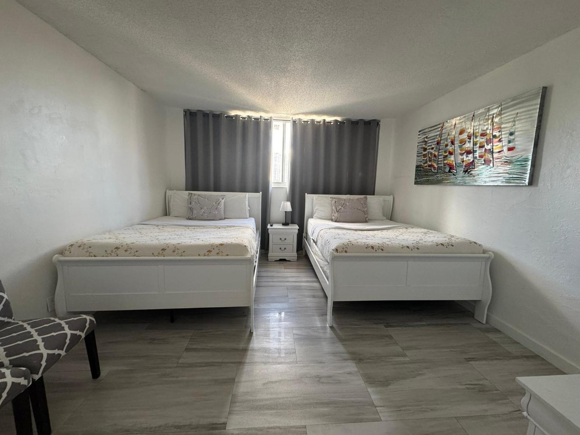 Sunny Isles Beach Spacious Apartment エクステリア 写真