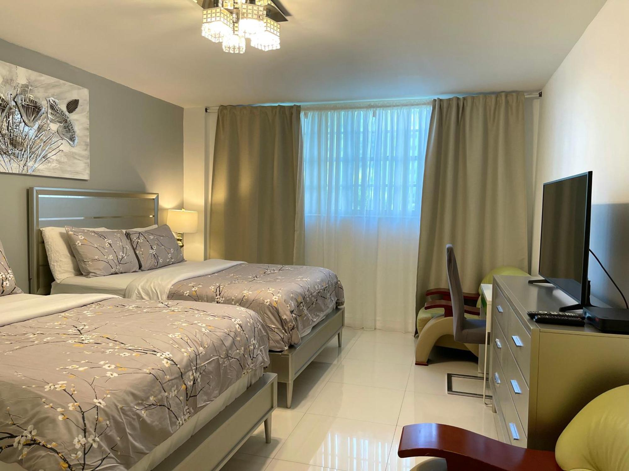 Sunny Isles Beach Spacious Apartment エクステリア 写真
