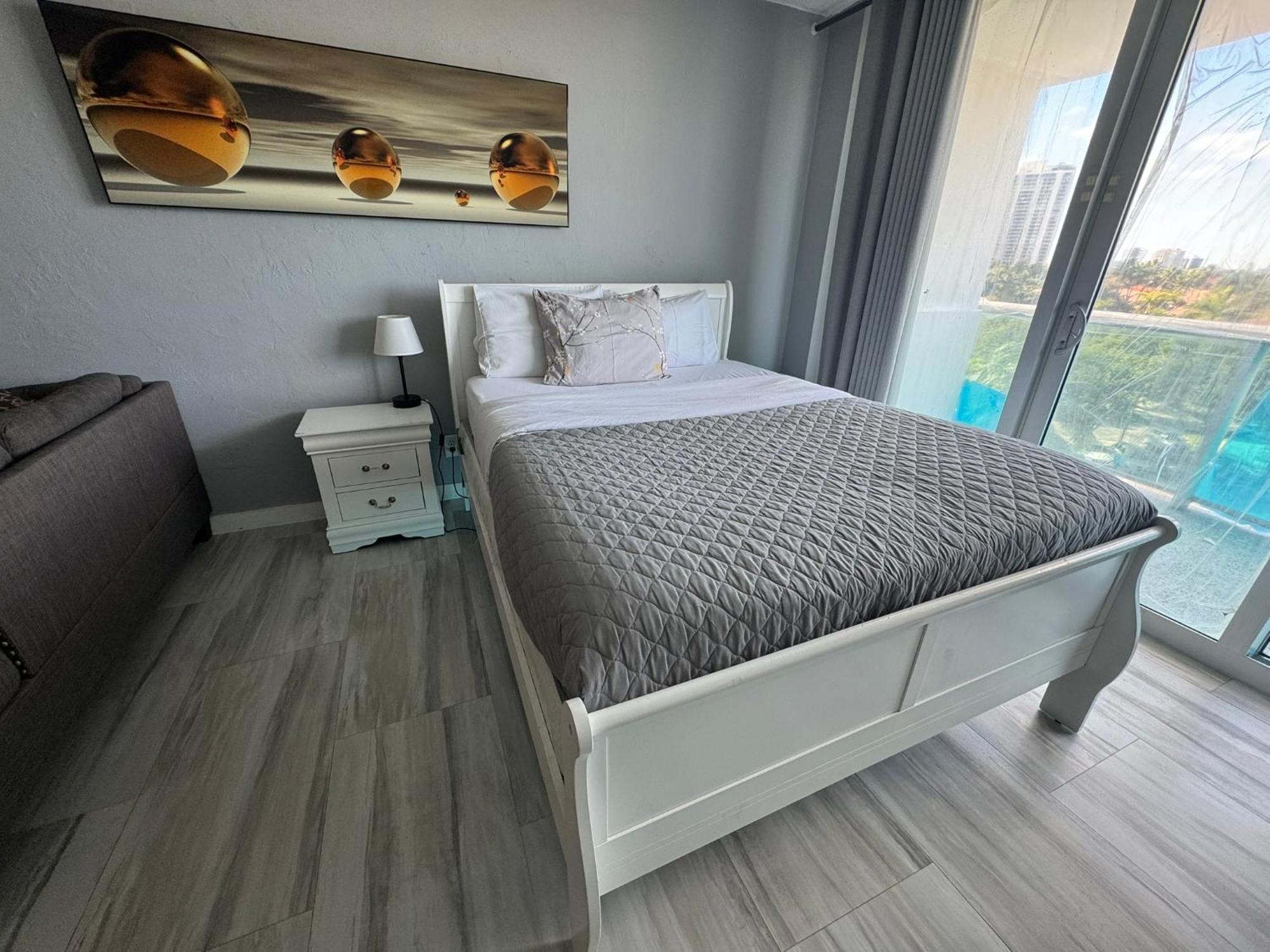 Sunny Isles Beach Spacious Apartment エクステリア 写真