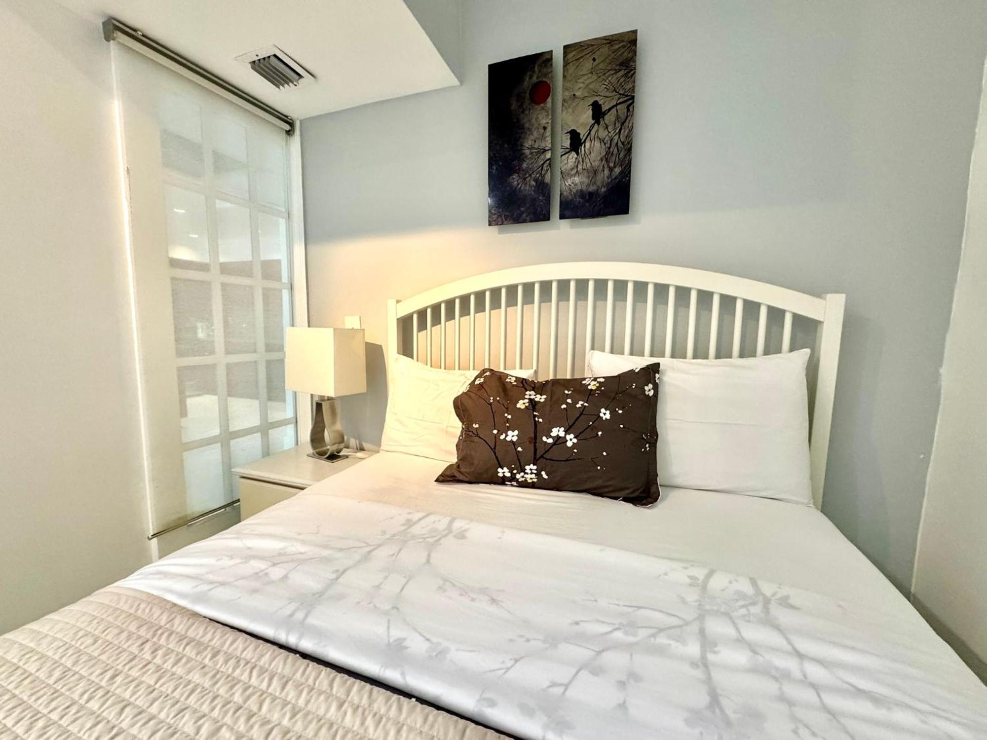 Sunny Isles Beach Spacious Apartment エクステリア 写真